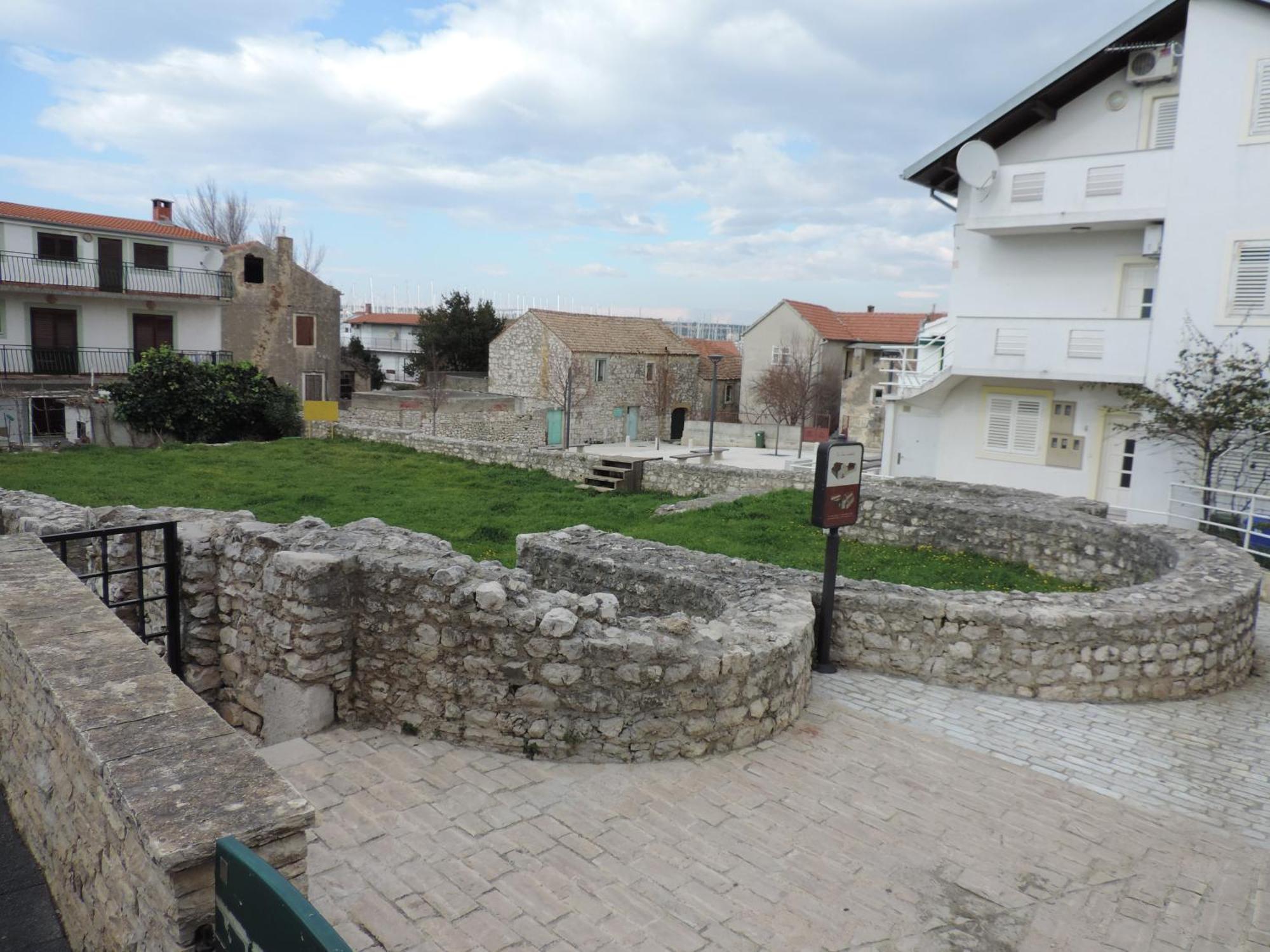 Lori * Biograd Na Moru